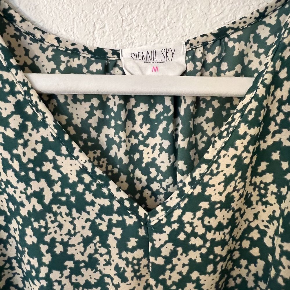 Sienna Sky Med Blouse - Picture 2 of 4